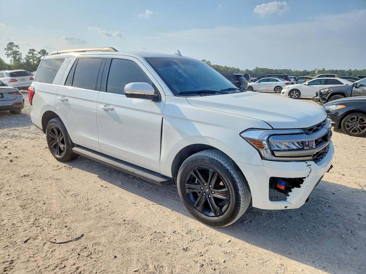 2024 Ford Expedition Xlt - Фото 4