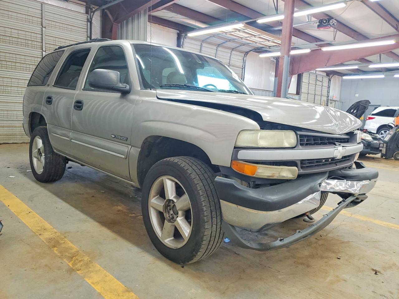 2000 Chevrolet Tahoe K1500 - Фото 4