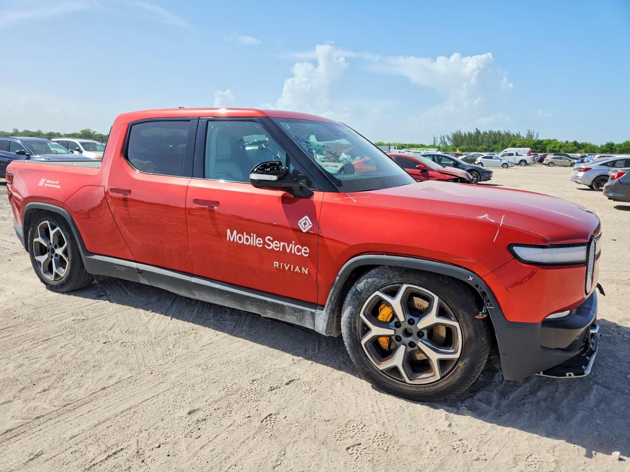 2023 Rivian R1T Adventure - Image 4