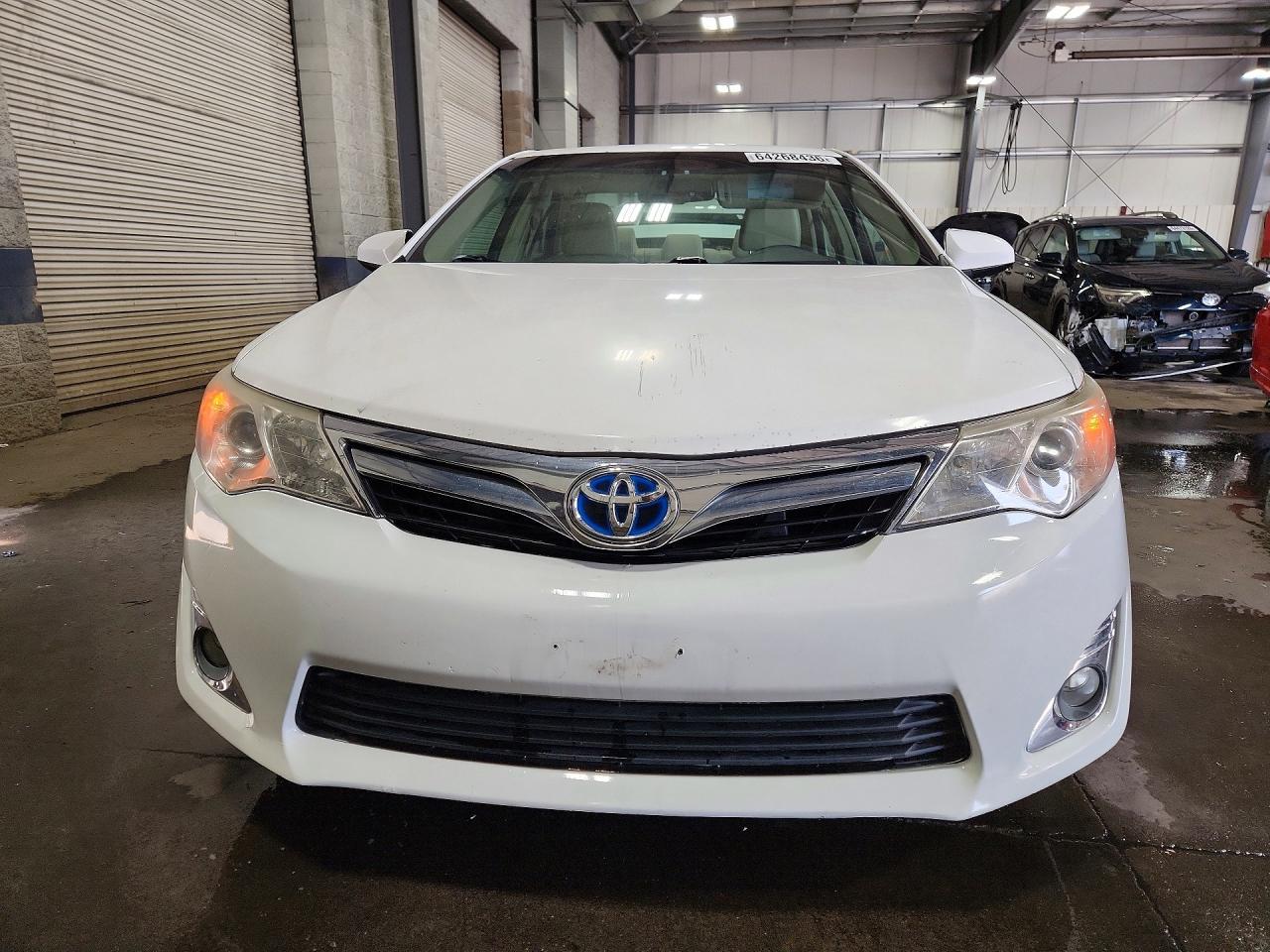 2013 Toyota Camry Hybrid Xle - Image 5