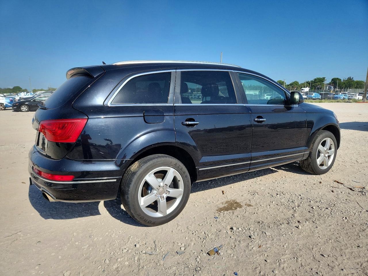 2014 Audi Q7 Premium Plus - Image 3