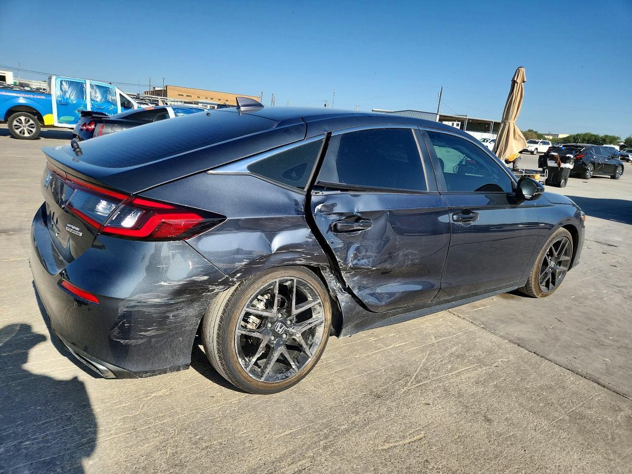 2024 Honda Civic Sport Touring - Image 3