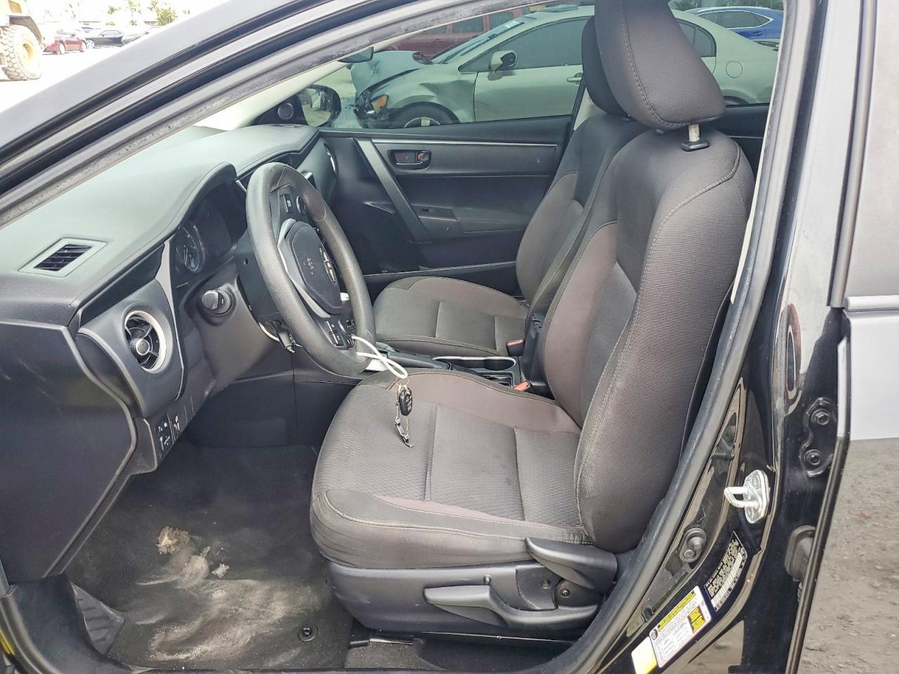 2019 Toyota Corolla Le - Фото 7