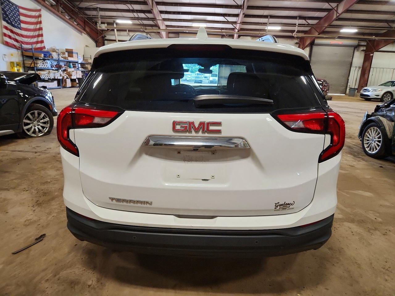 2020 GMC Terrain Sle - Фото 6