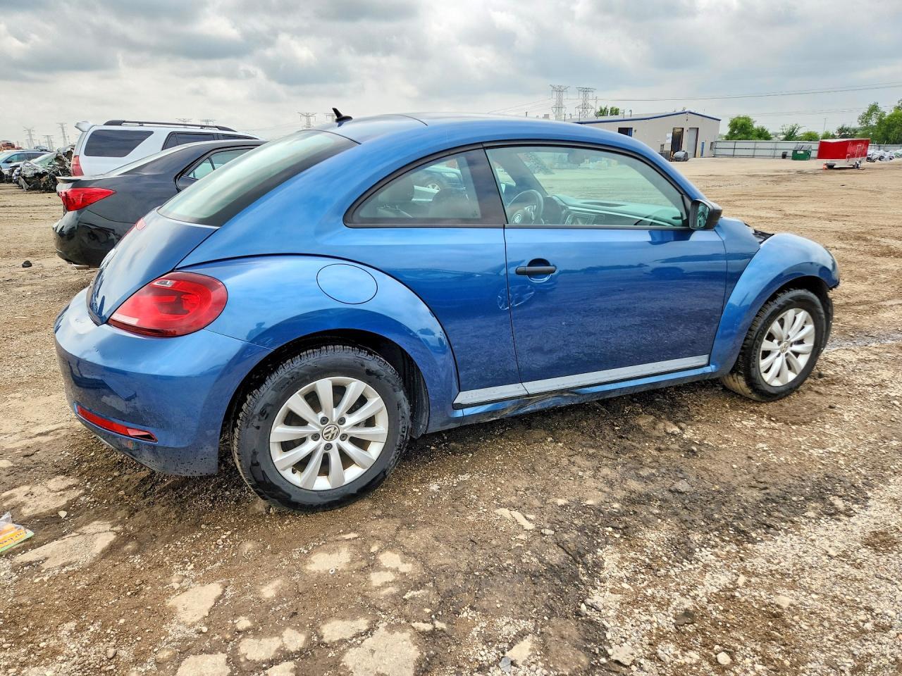 2017 Volkswagen Beetle 1.8T - Фото 3