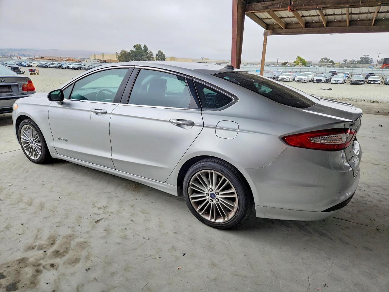 2013 Ford Fusion Se Hybrid - Фото 2