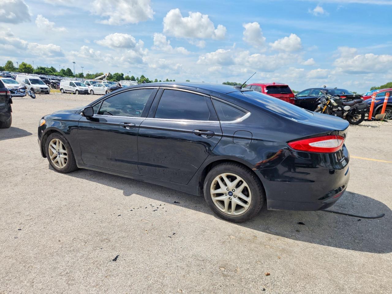 2016 Ford Fusion Se - Фото 2