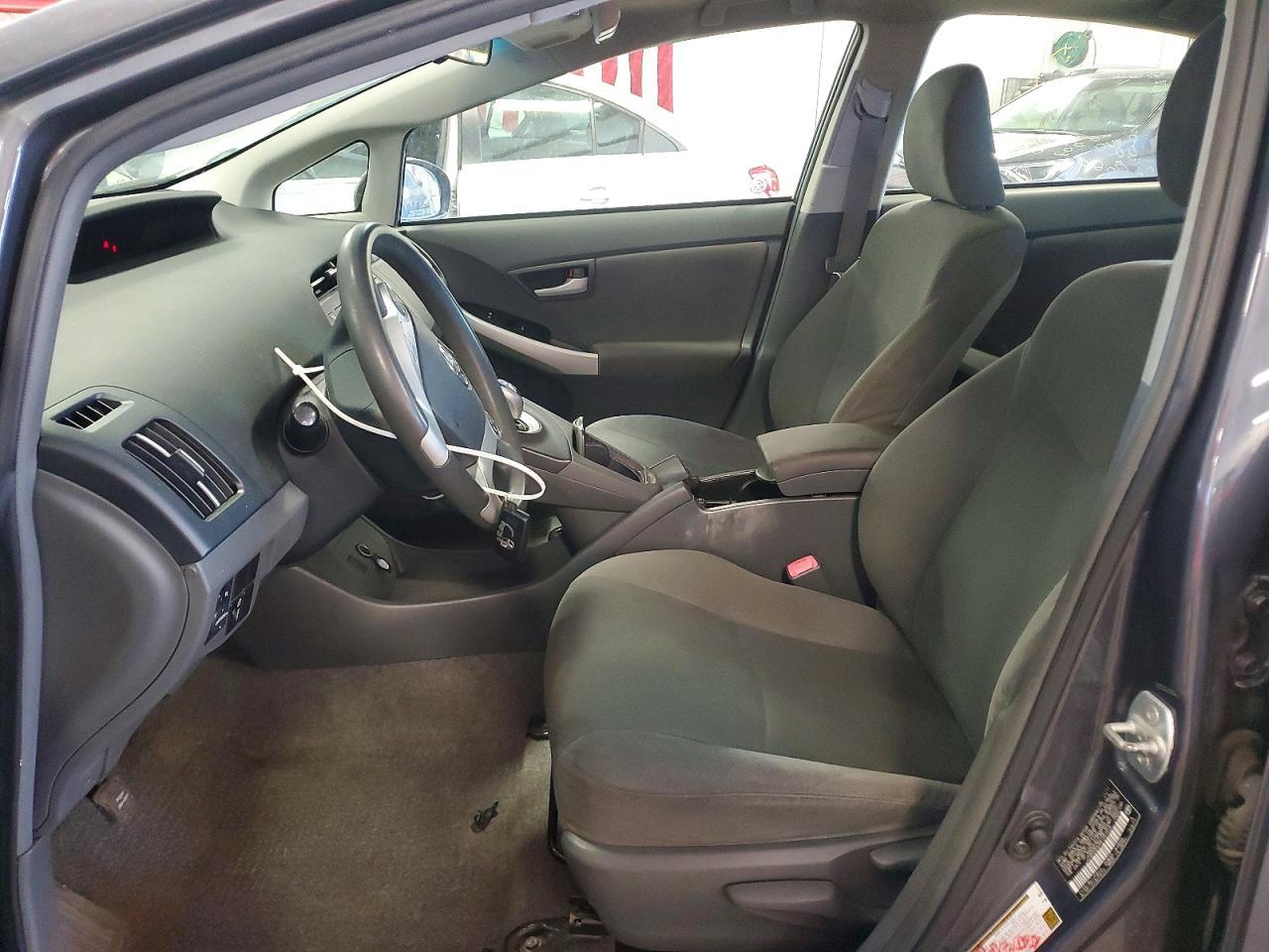 2011 Toyota Prius Three - Image 7