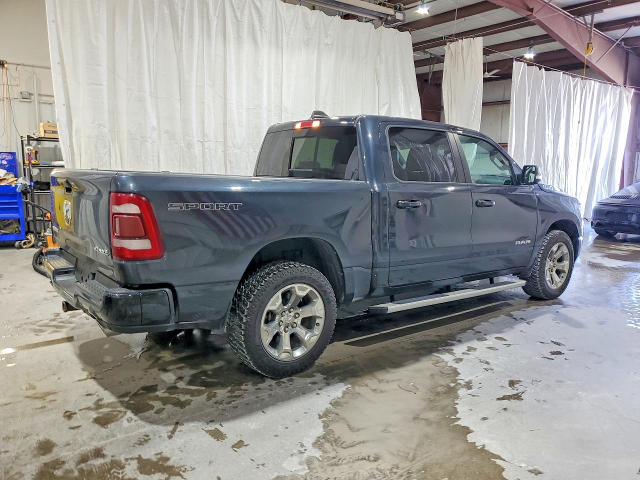 2021 Ram 1500 Big Horn - Фото 3