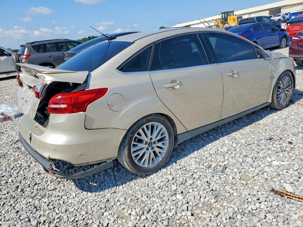 2018 Ford Focus Titanium - Фото 3