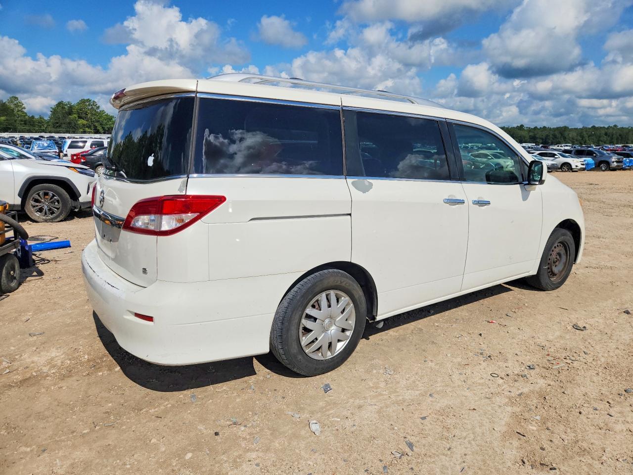 2012 Nissan Quest 3.5 S - Image 3