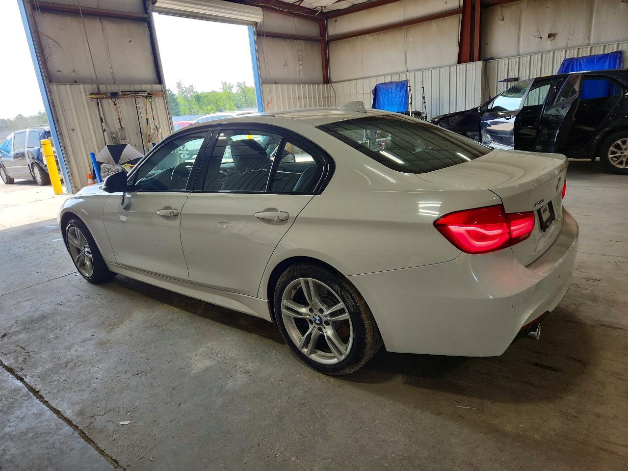 2018 BMW 340 Xi - Image 2