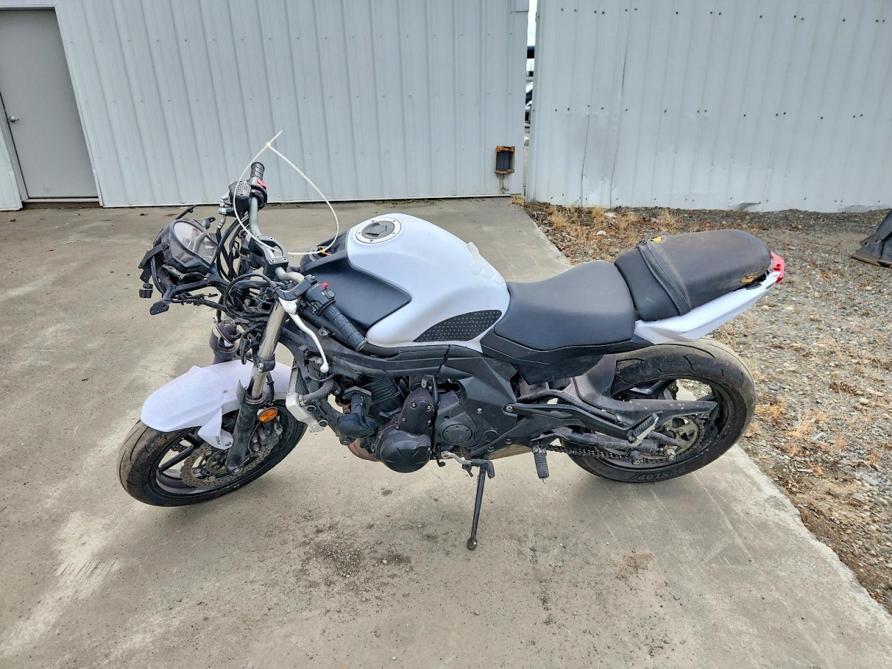 2015 Kawasaki Ex650 F - Image 3