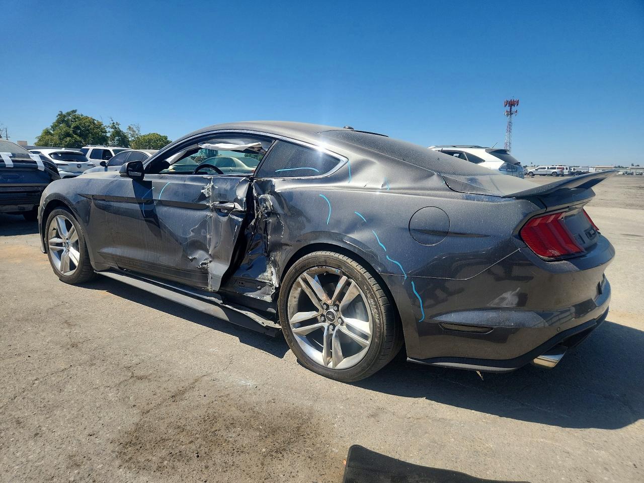 2018 Ford Mustang - Фото 2
