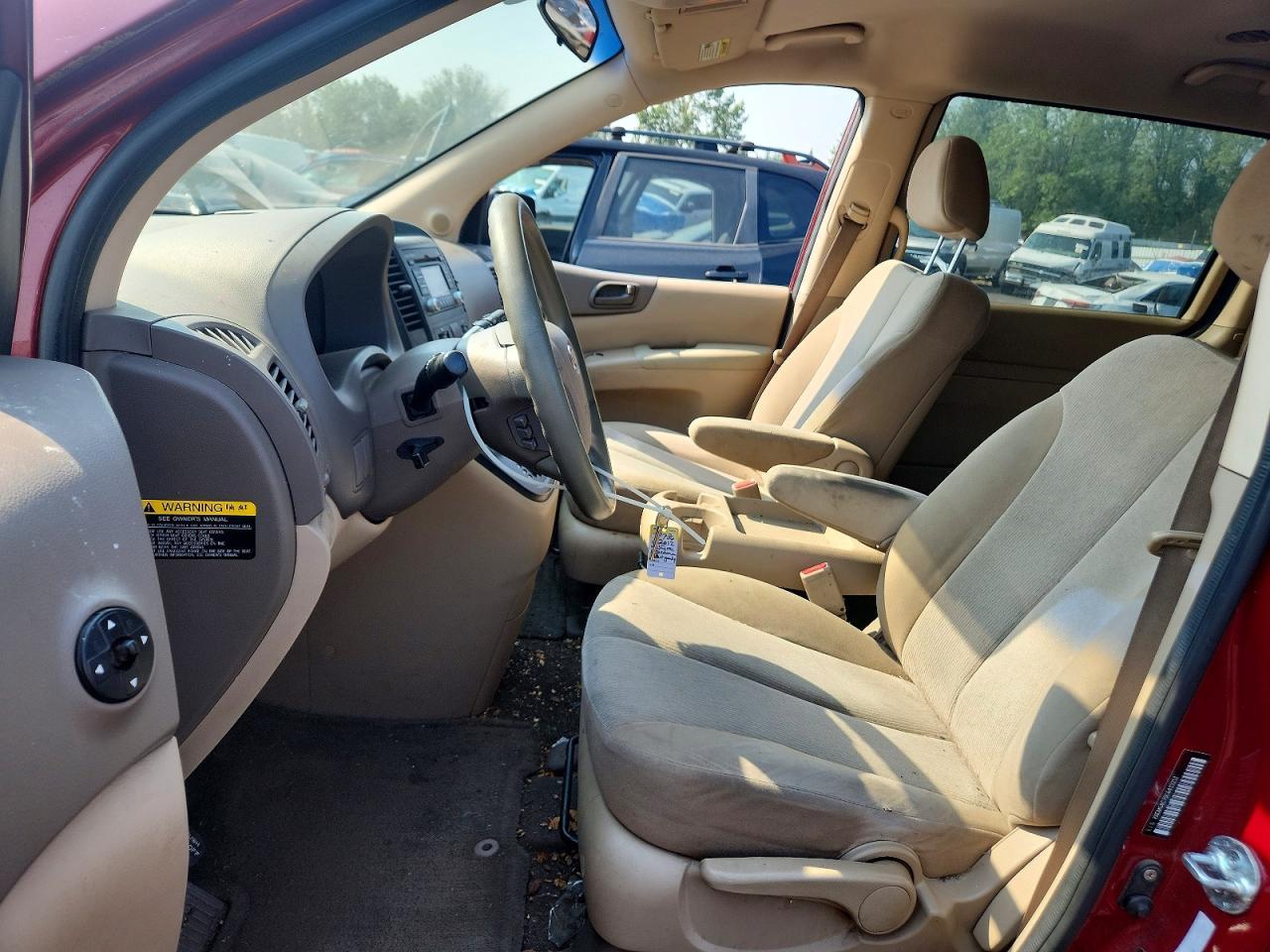 2012 Kia Sedona Lx - Фото 7