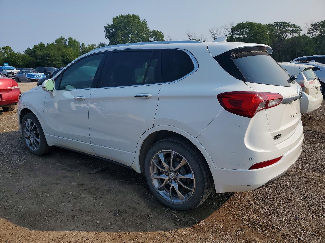 2020 Buick Envision Essence - Фото 2