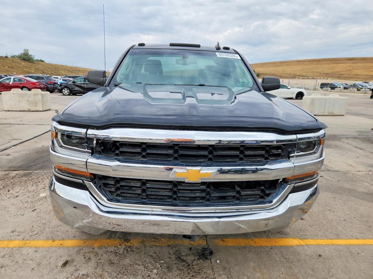 2016 Chevrolet Silverado C1500 - Image 5