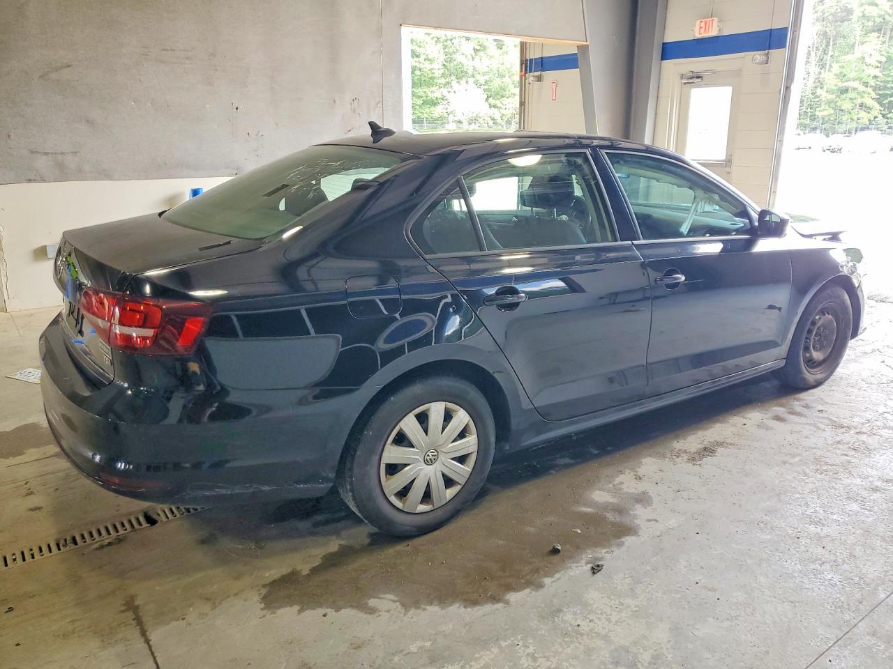2016 Volkswagen Jetta S - Фото 3