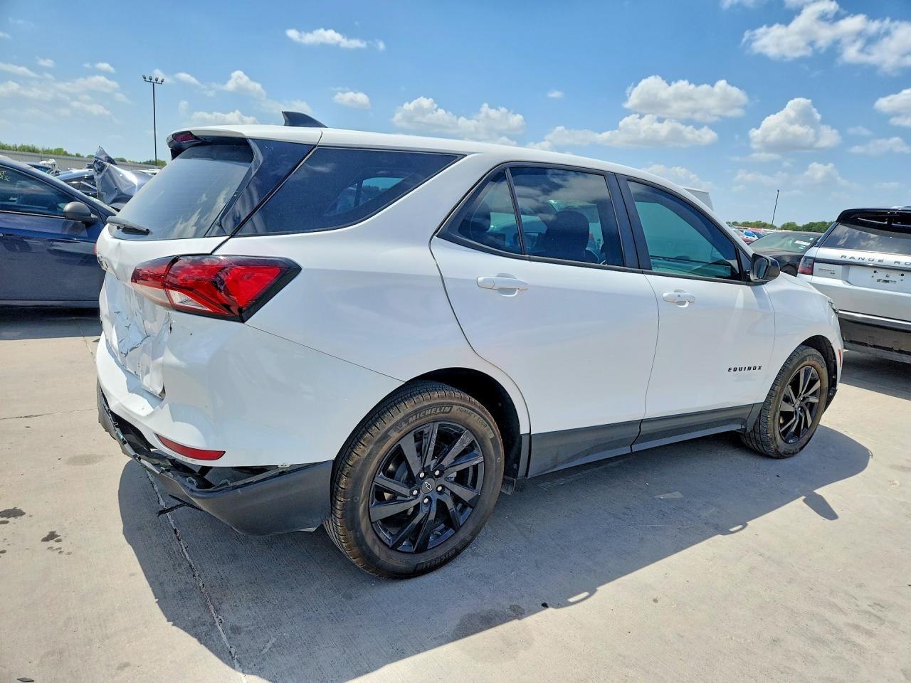 2024 Chevrolet Equinox Ls - Image 3