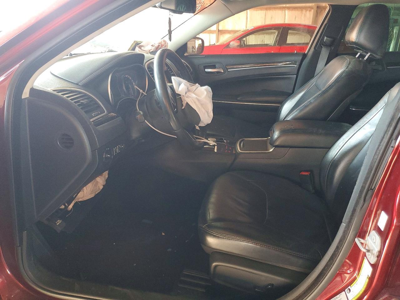 2015 Chrysler 300 Limited - Image 7