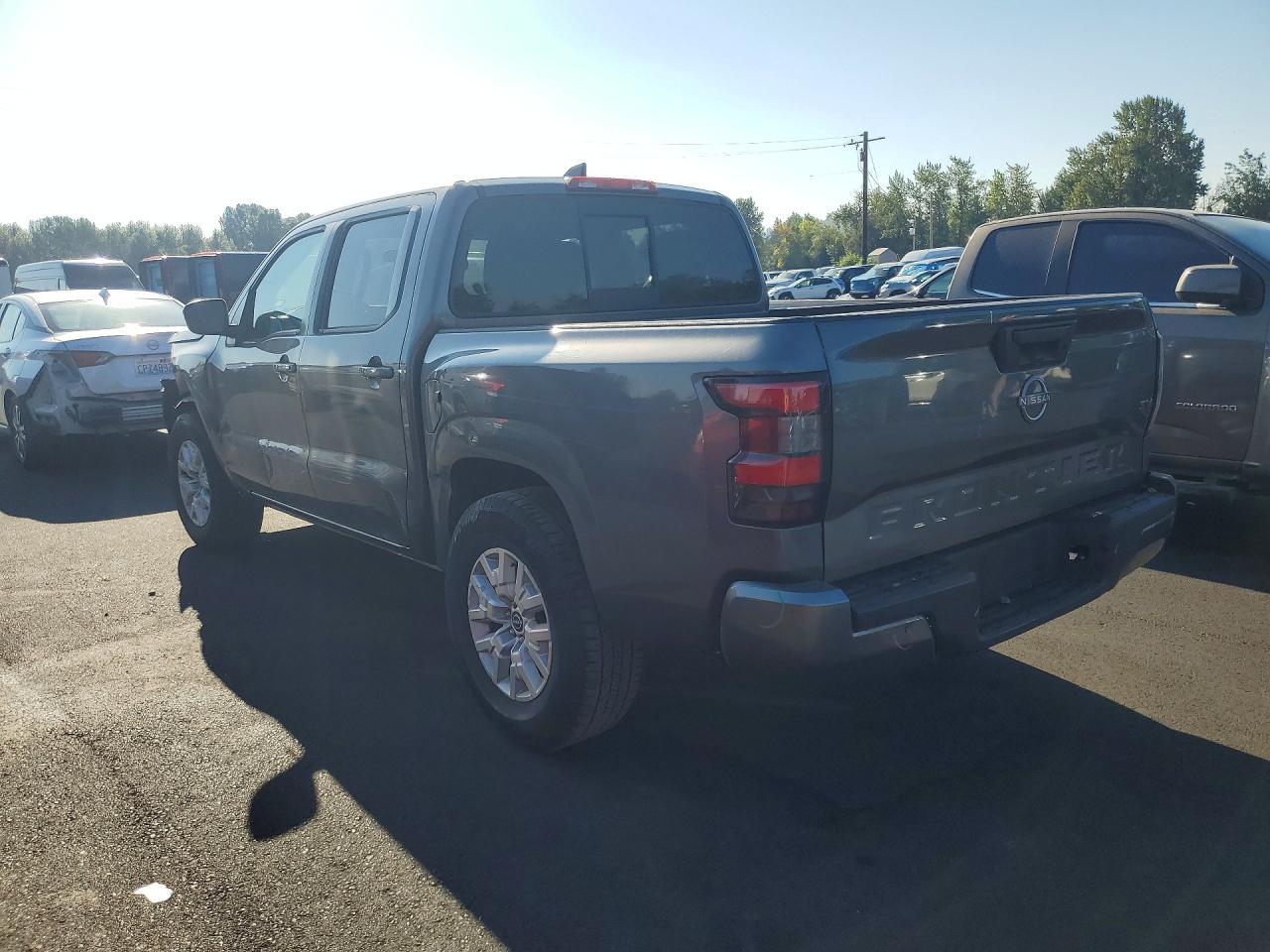 2022 Nissan Frontier Sv - Image 2