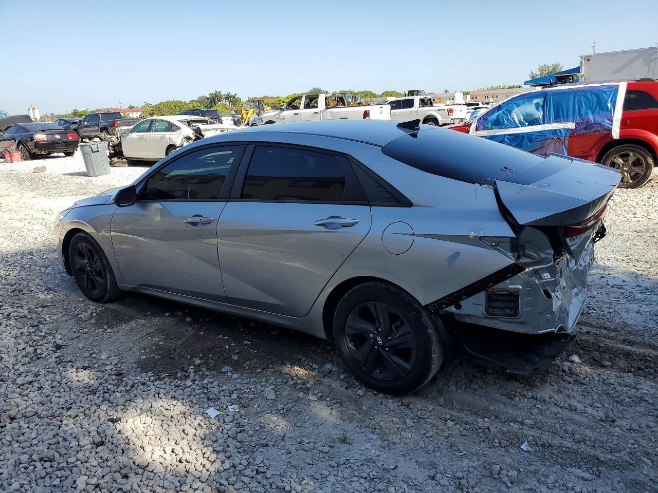 2022 Hyundai Elantra Sel - Image 2