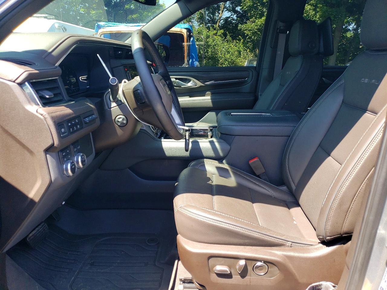 2024 GMC Yukon Denali - Фото 7