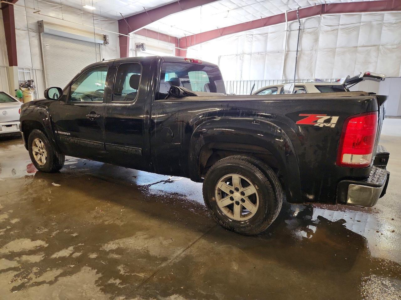 2008 GMC Sierra K1500 - Фото 2