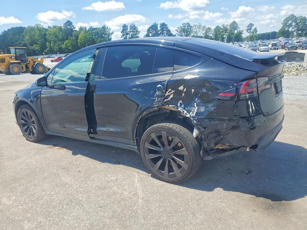 2023 Tesla Model X - Фото 2