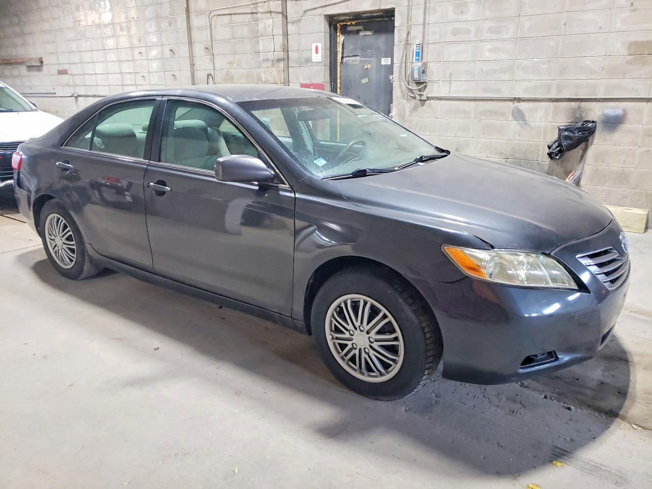 2008 Toyota Camry Le - Фото 4
