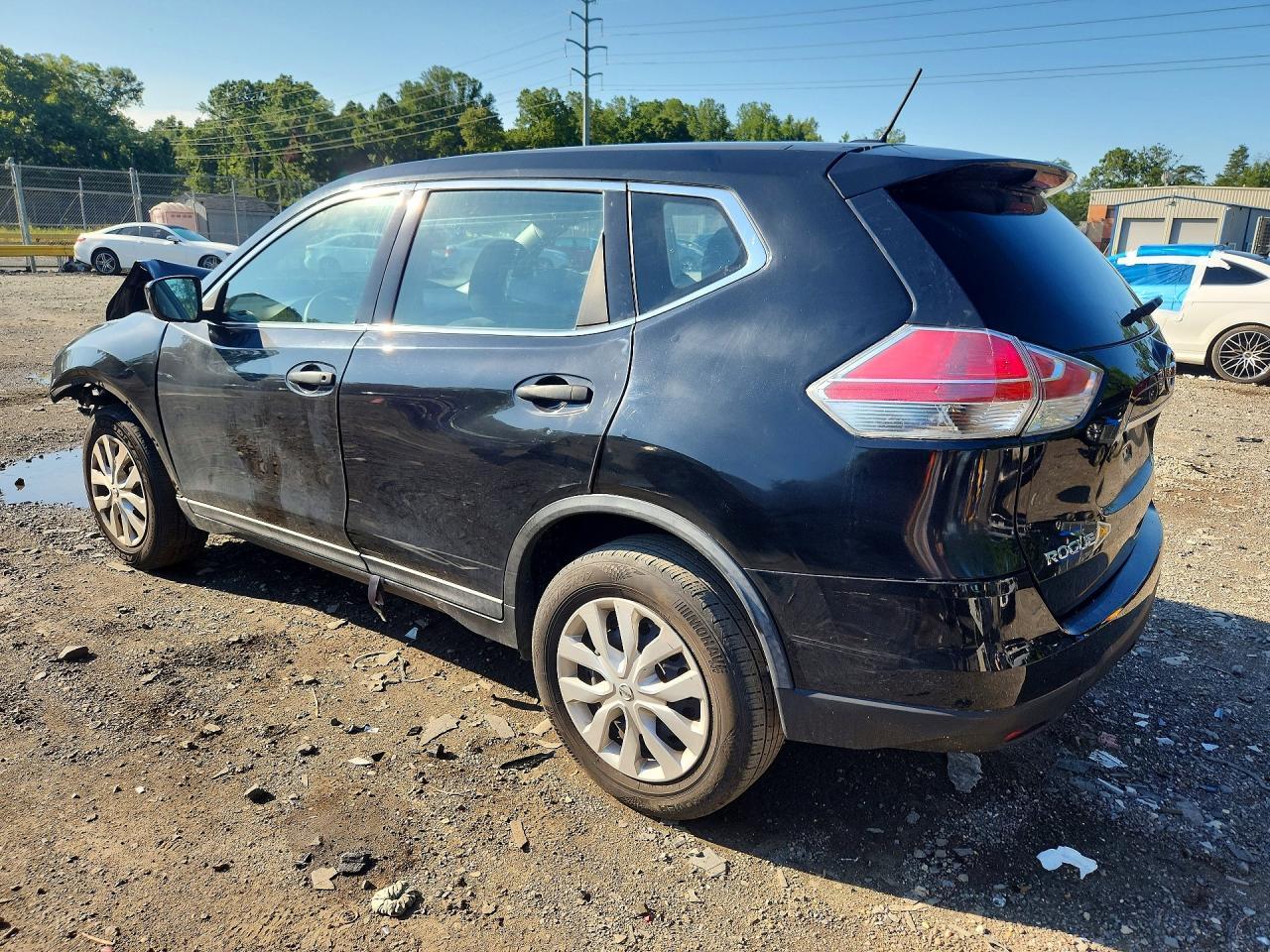 2016 Nissan Rogue S - Фото 2