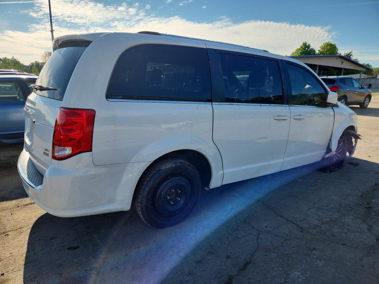 2018 Dodge Grand Caravan Sxt - Фото 3