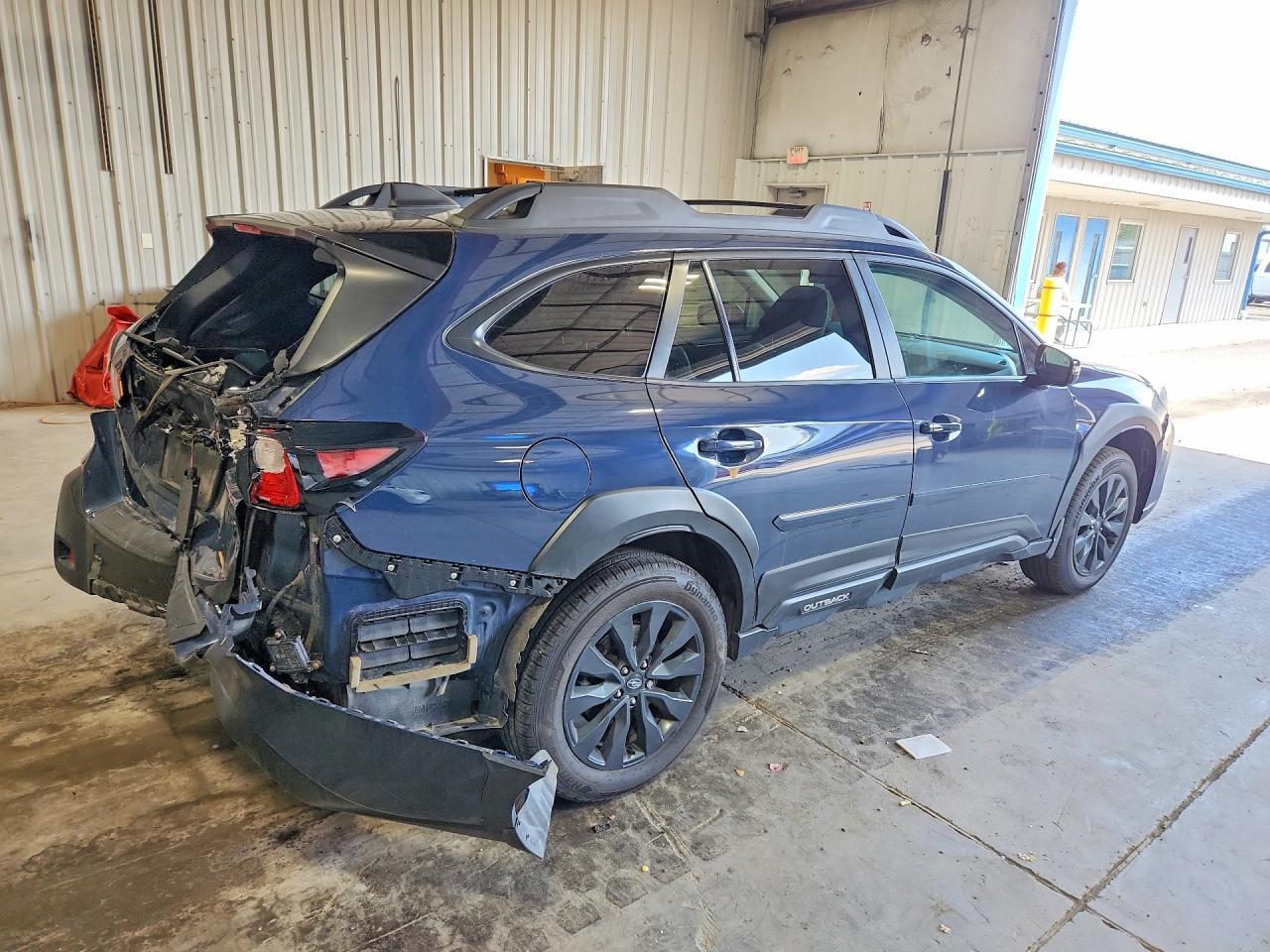 2024 Subaru Outback Onyx Edition Xt - Image 3