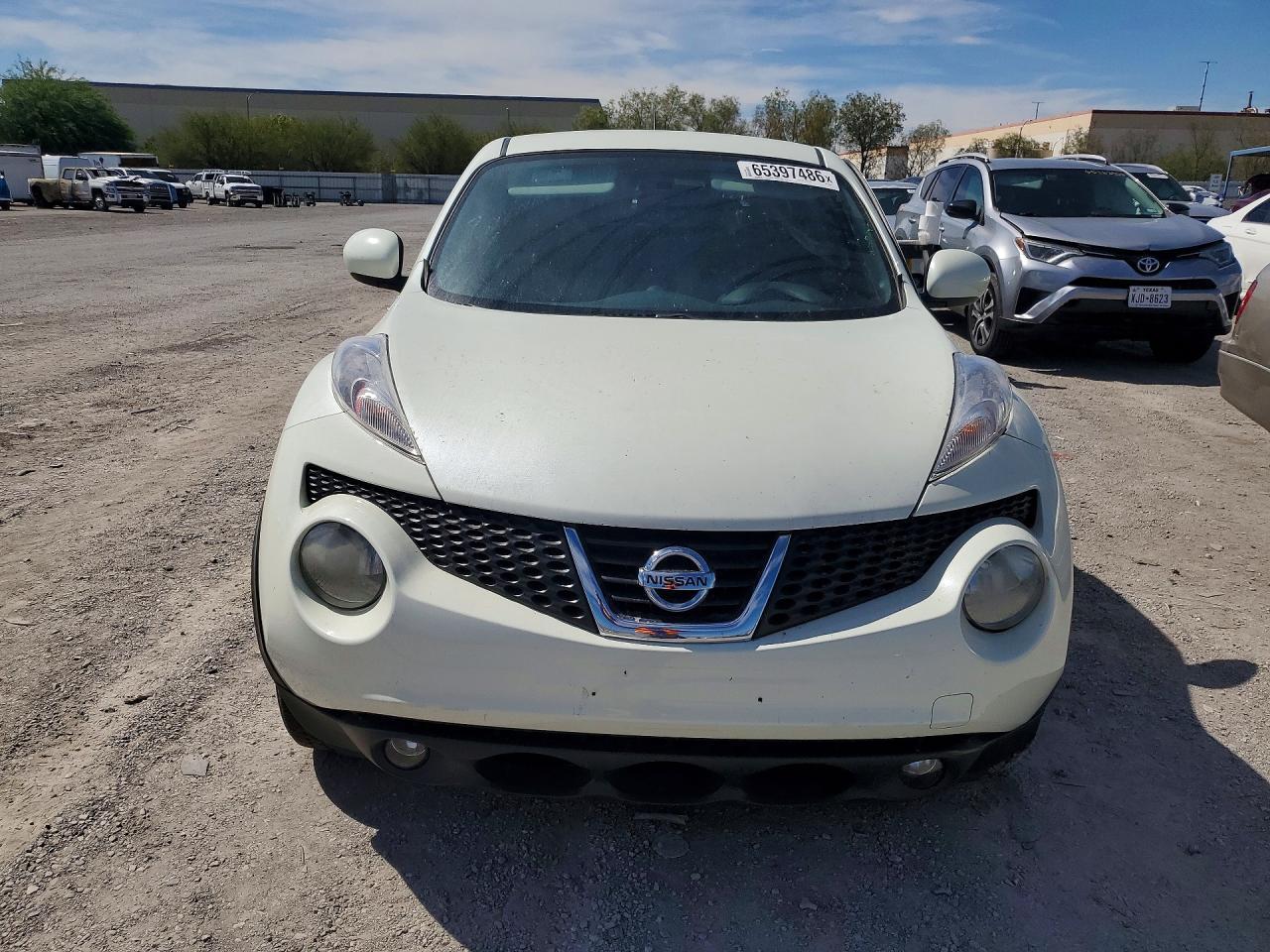2011 Nissan Juke S - Фото 5