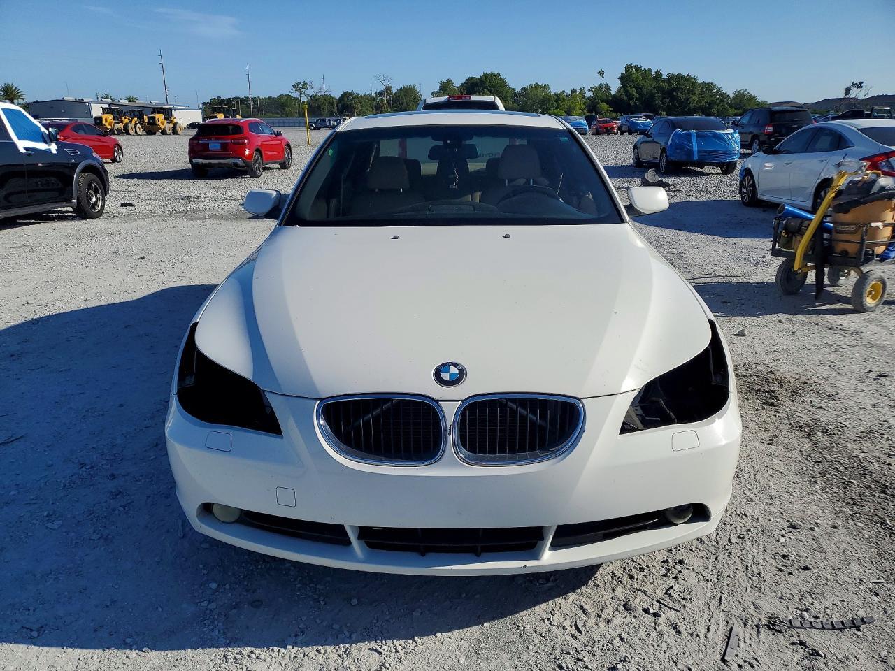 2005 BMW 530 I - Image 5