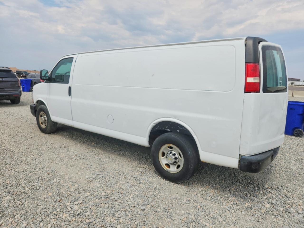 2014 Chevrolet Express G2500 - Фото 2