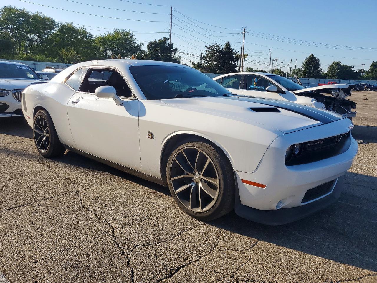 2016 Dodge Challenger R - Фото 4