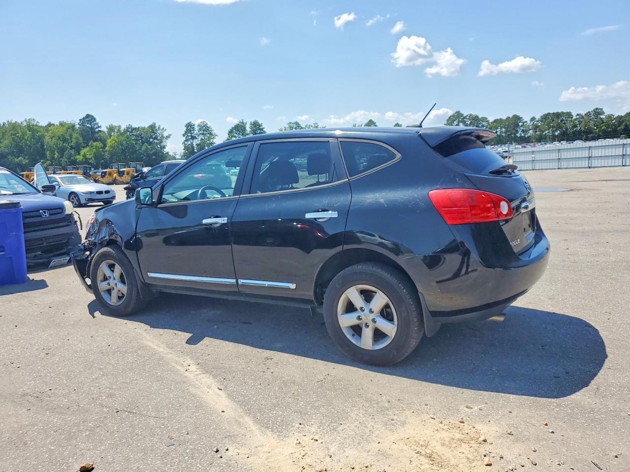 2013 Nissan Rogue S - Фото 2