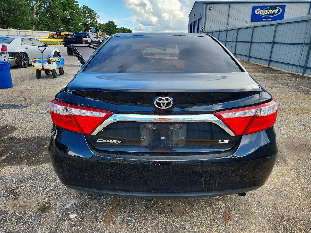 2015 Toyota Camry Le - Фото 6