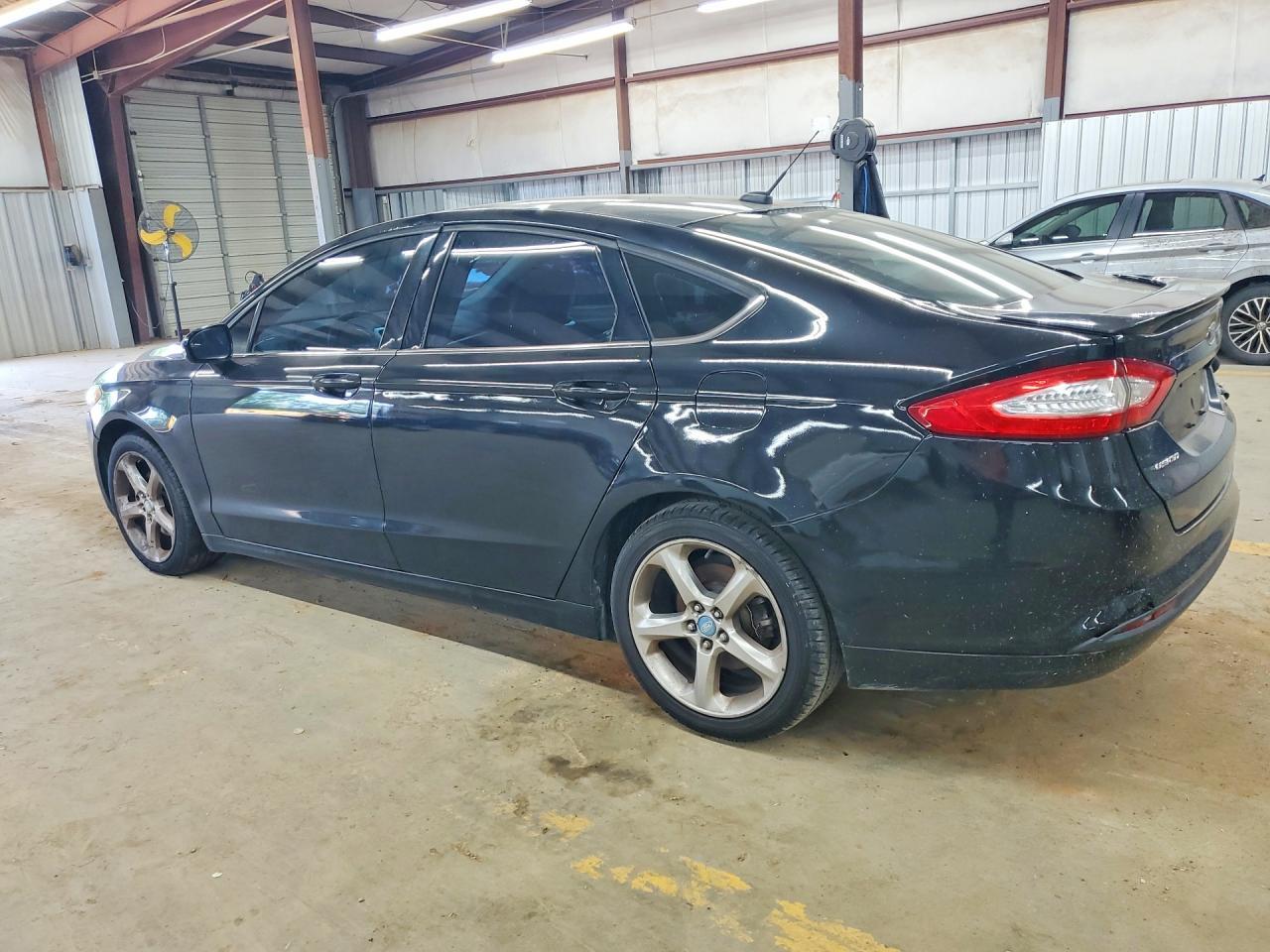 2013 Ford Fusion Se - Фото 2
