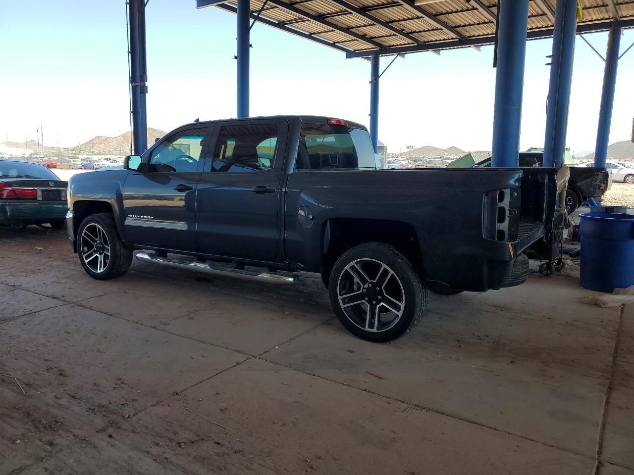 2017 Chevrolet Silverado C1500 - Фото 2