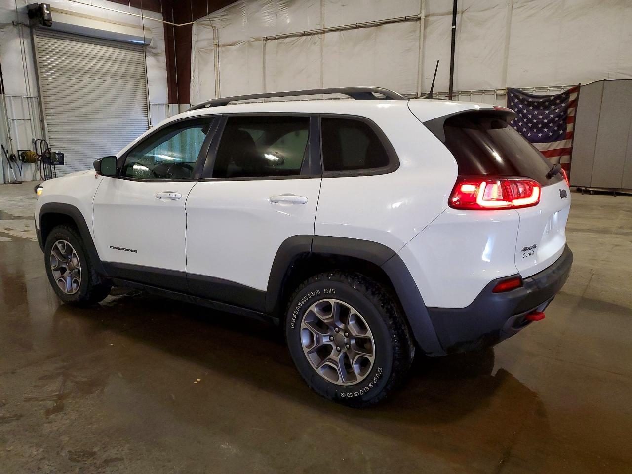 2020 Jeep Cherokee Trailhawk - Фото 2
