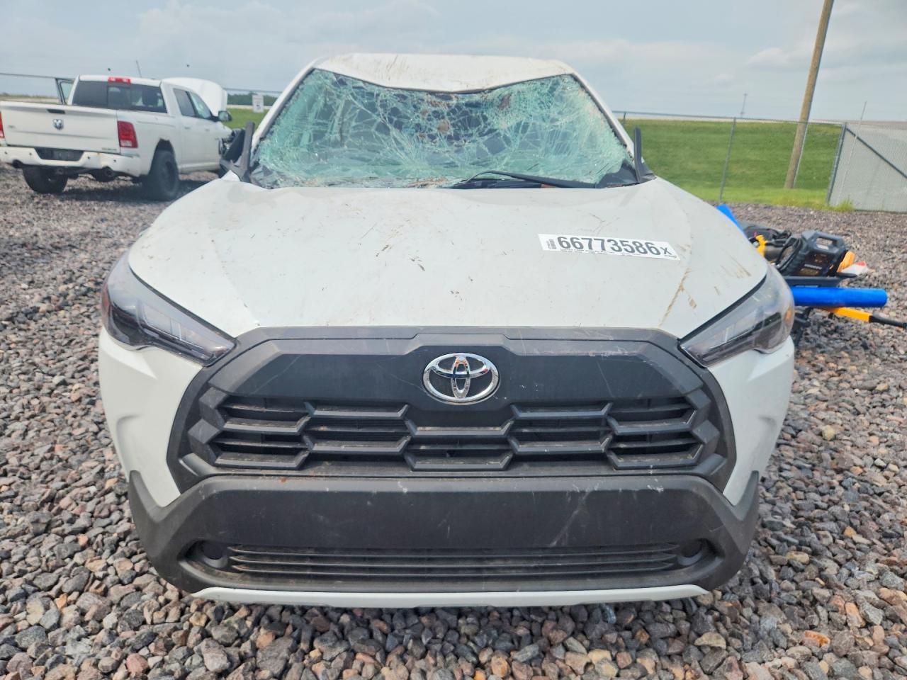 2026 Toyota Corolla Cross L - Image 5