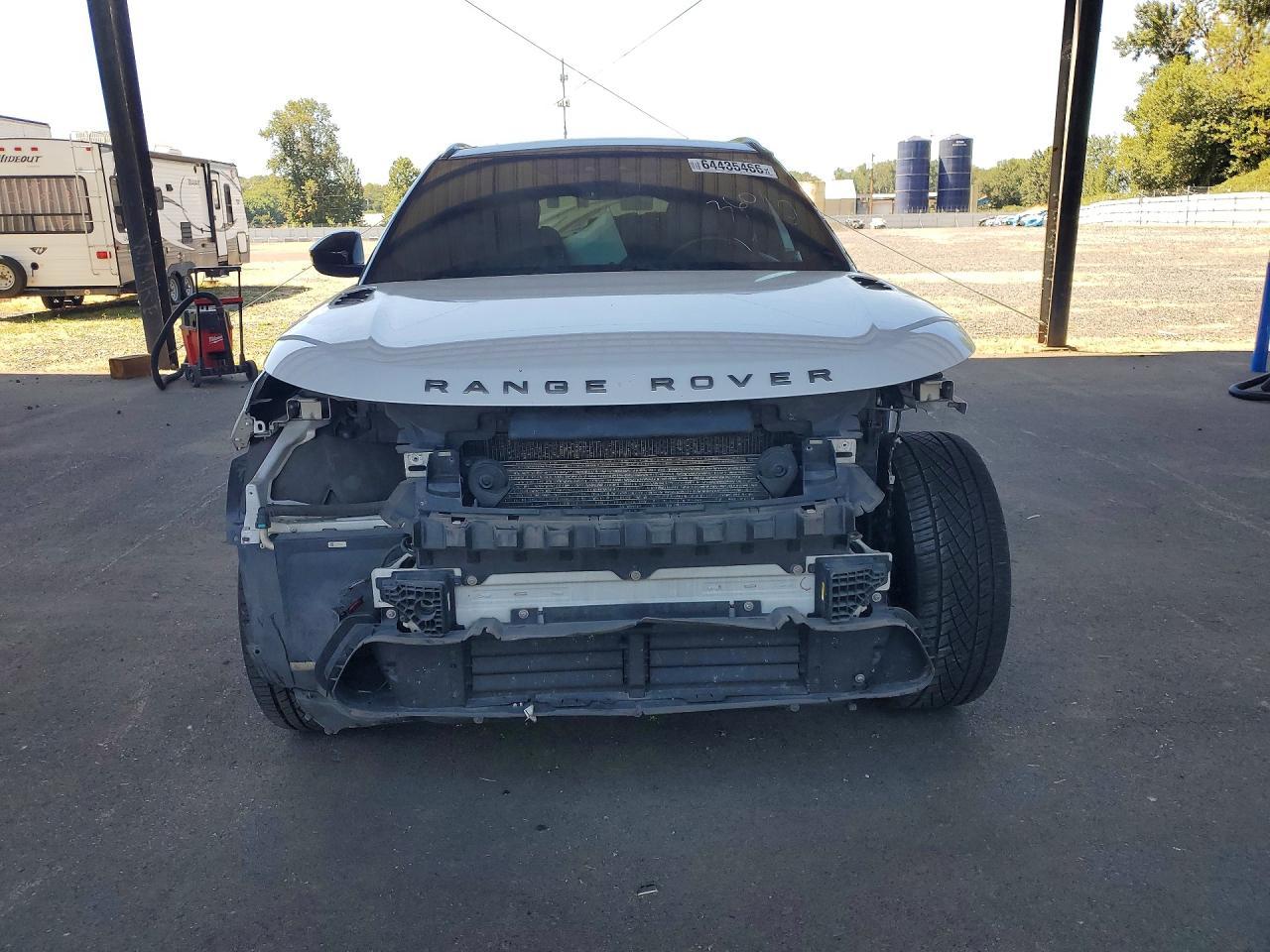 2018 Land Rover Range Rover Velar R-Dynamic Se - Image 5
