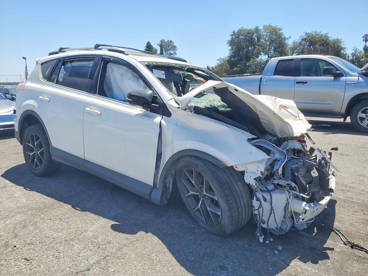 2018 Toyota Rav4 Se - Фото 4
