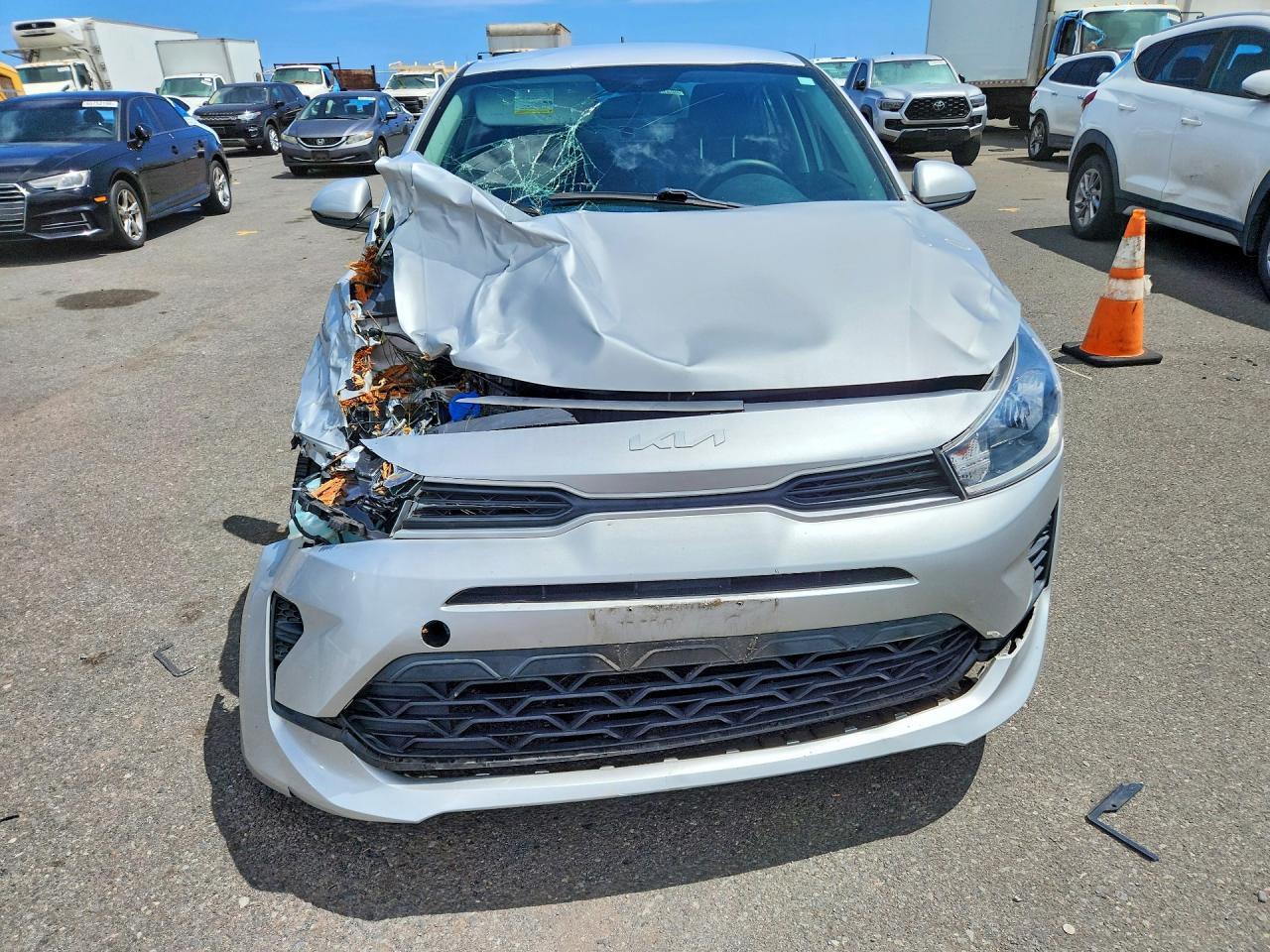 2022 Kia Rio S - Image 5