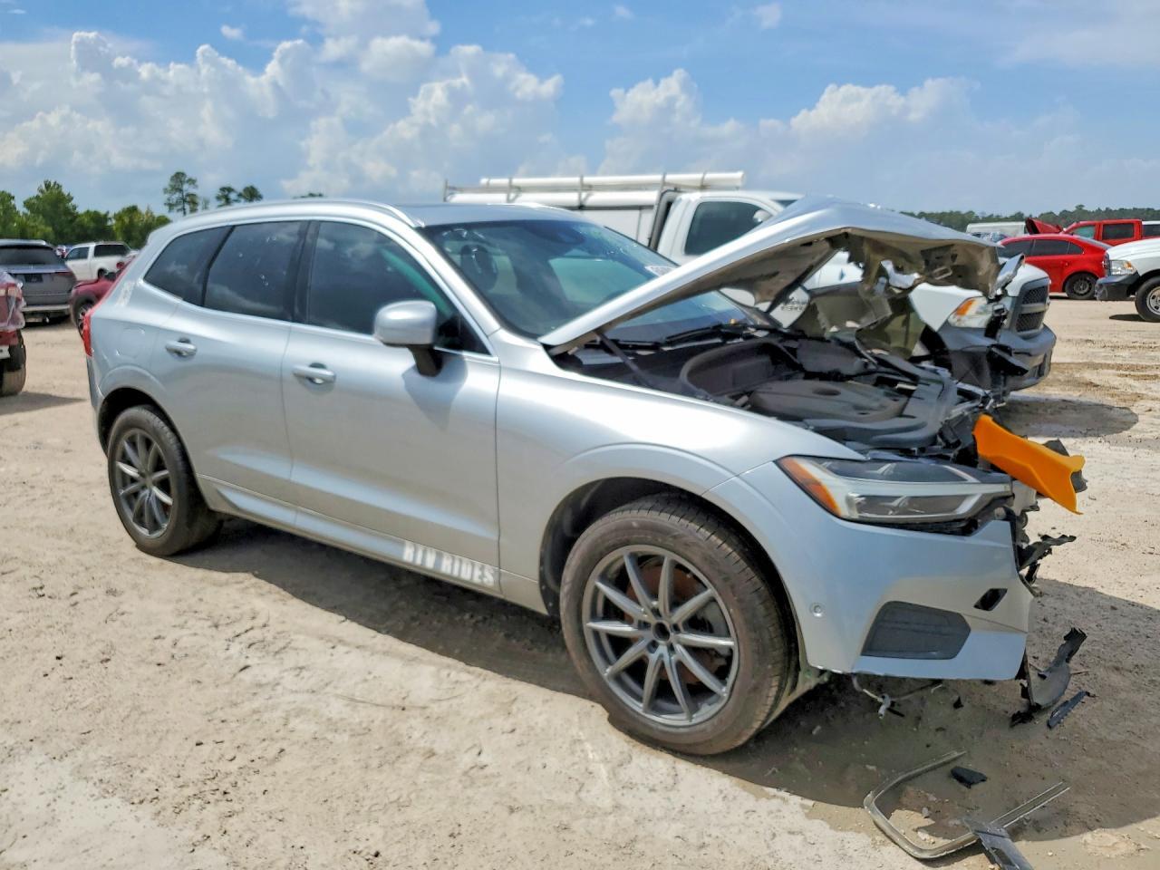 2018 Volvo Xc60 T6 Momentum - Фото 4