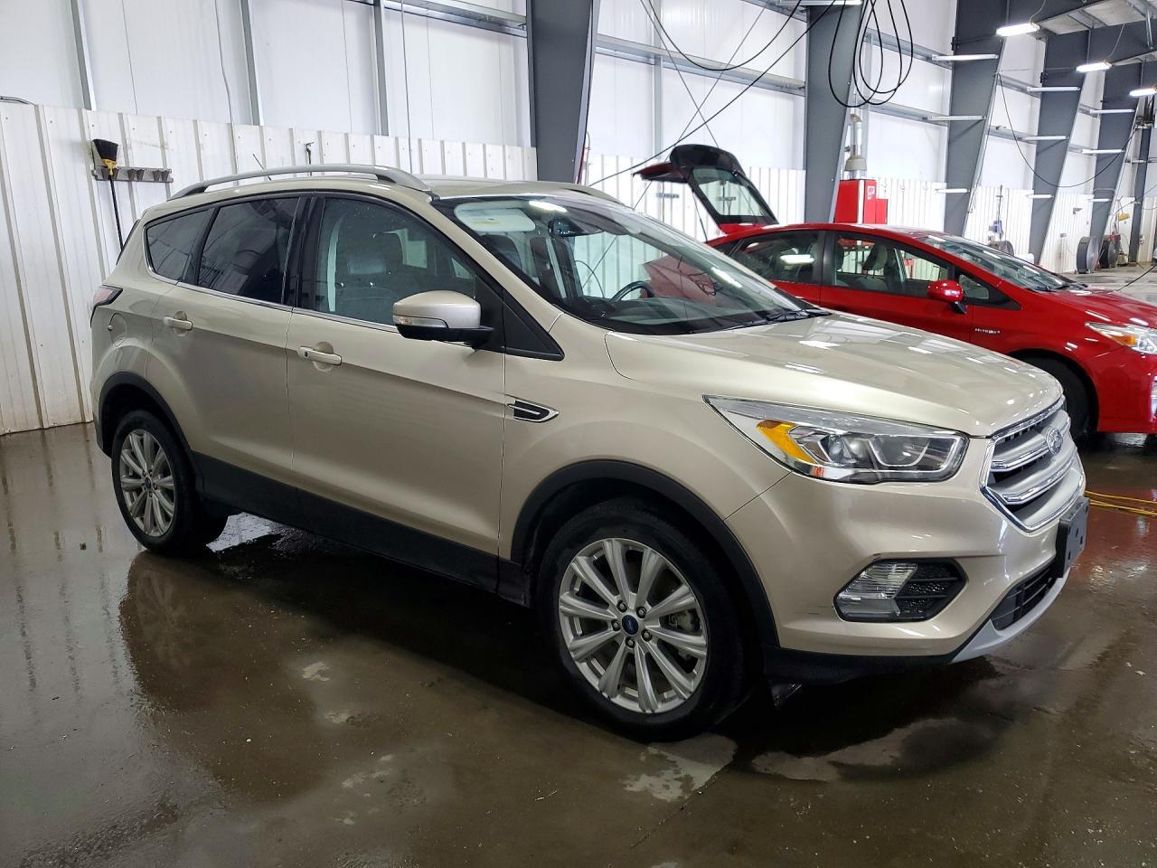 2017 Ford Escape Titanium - Image 4