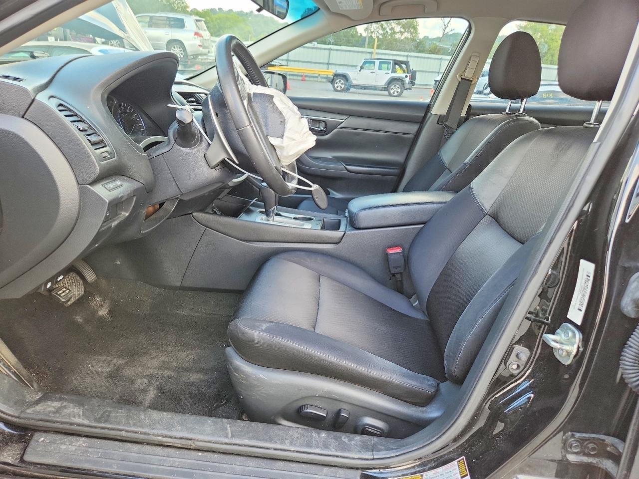 2017 Nissan Altima 2.5 Sr - Image 7