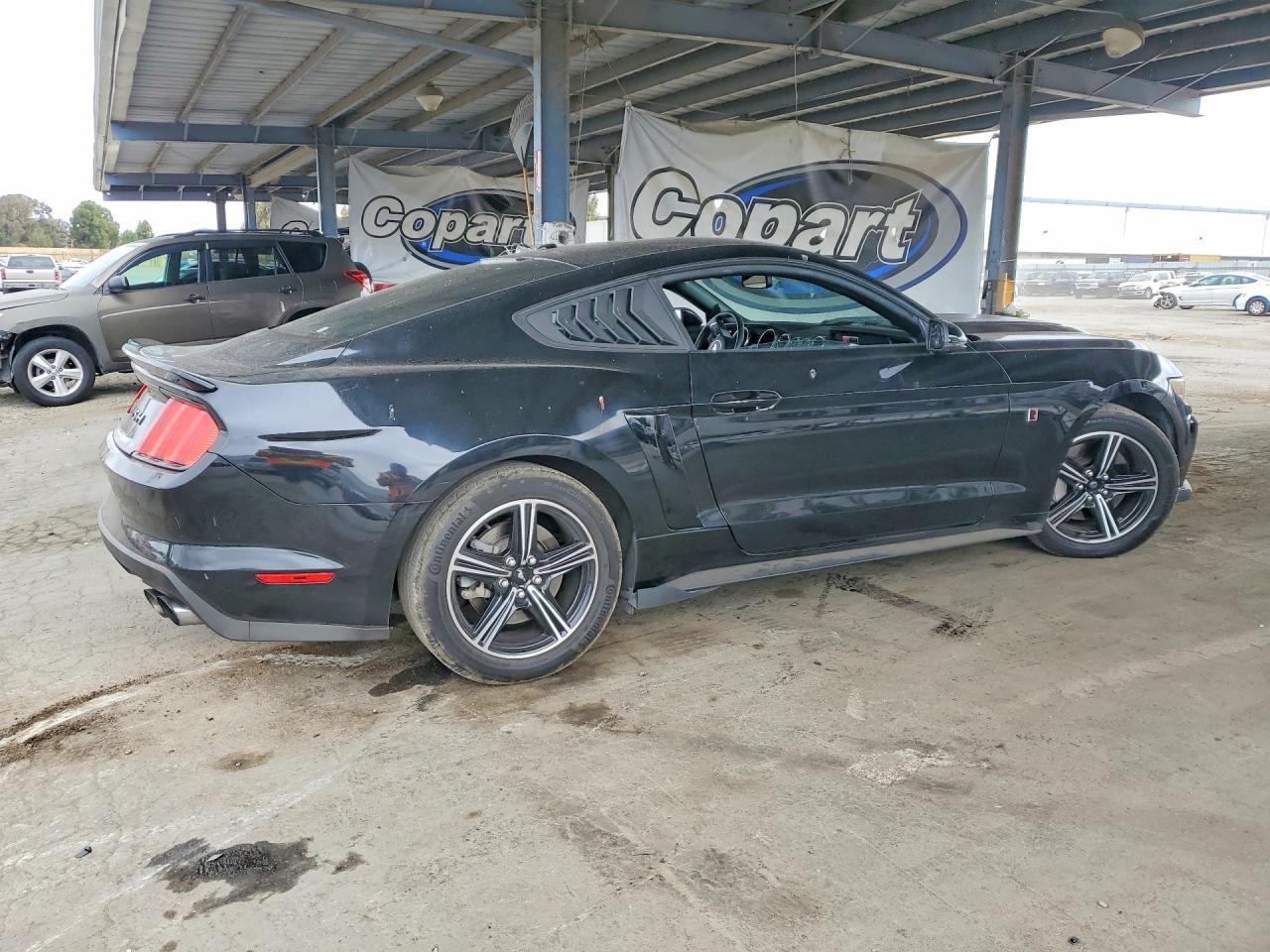 2015 Ford Mustang - Фото 3